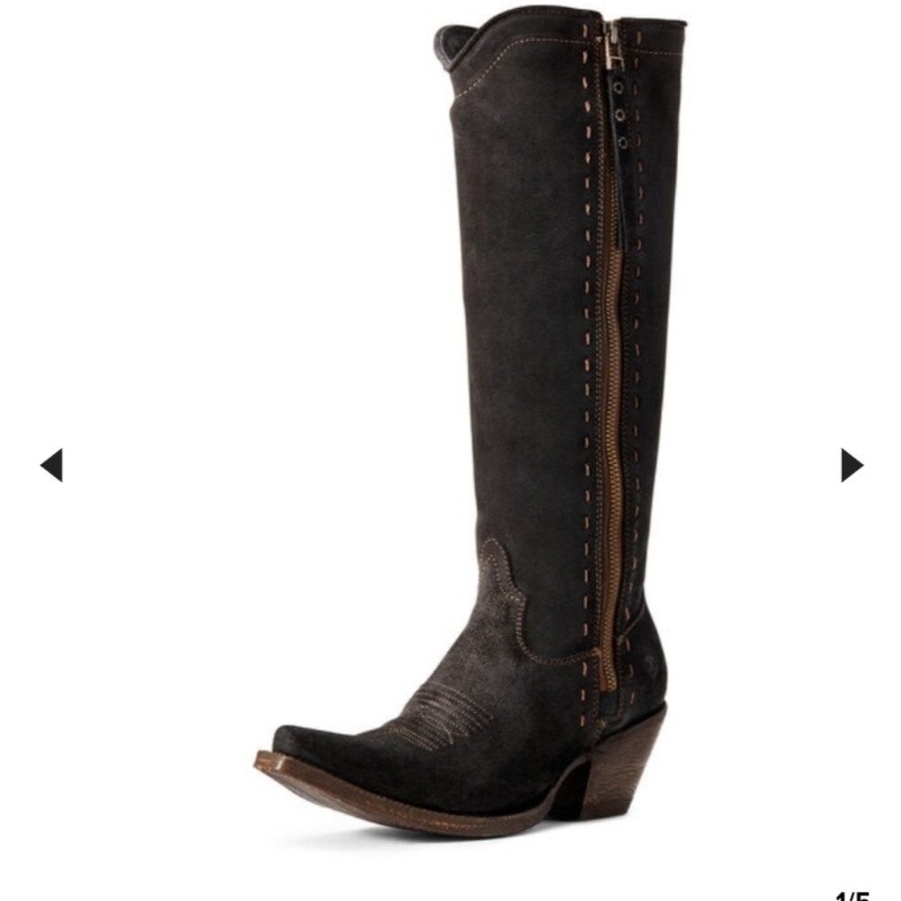 Giselle black suede boots